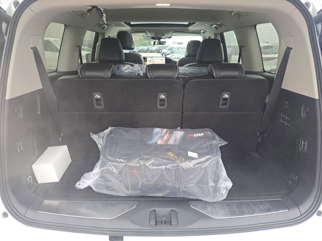 New 2026 INFINITI QX80 Luxe w/ Exterior Package image 19