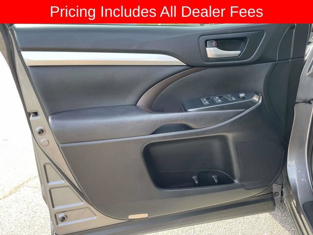 Used 2017 Toyota Highlander XLE FWD image 21