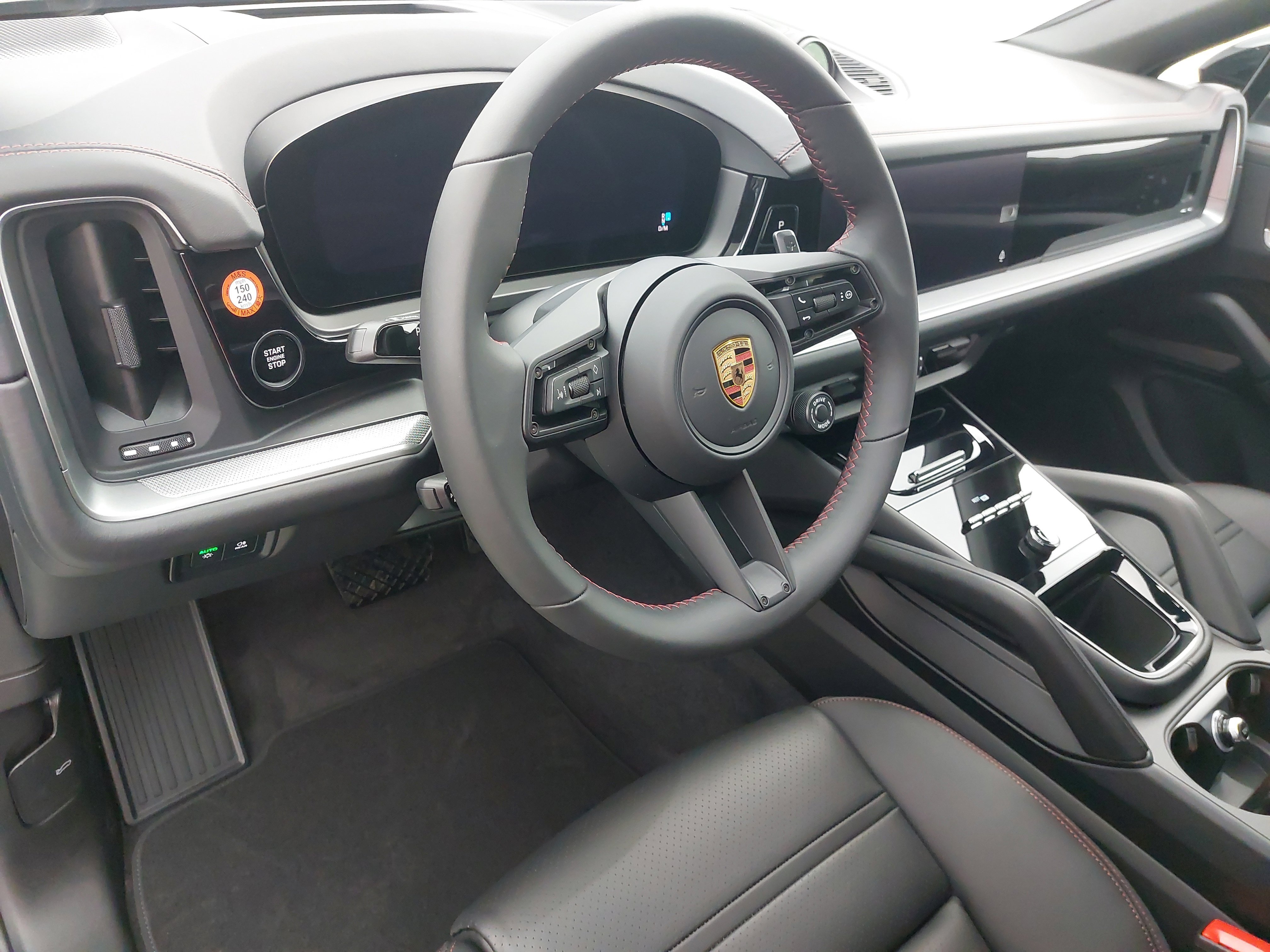 New 2026 Porsche Cayenne Coupe image 4