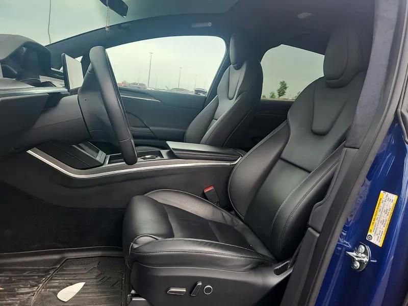 Used 2022 Tesla Model X Plaid image 8