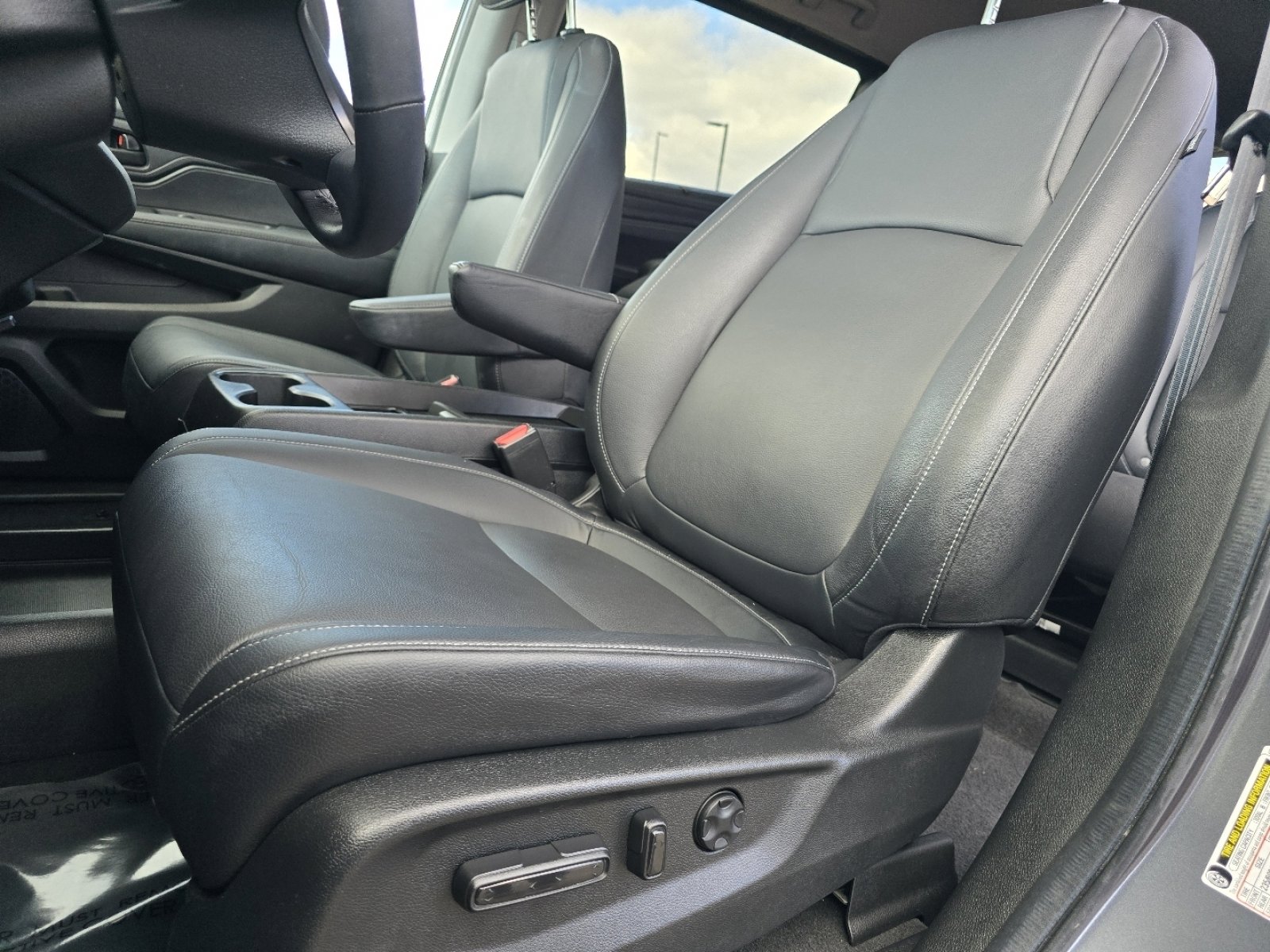 Certified 2024 Honda Odyssey EX-L image 24