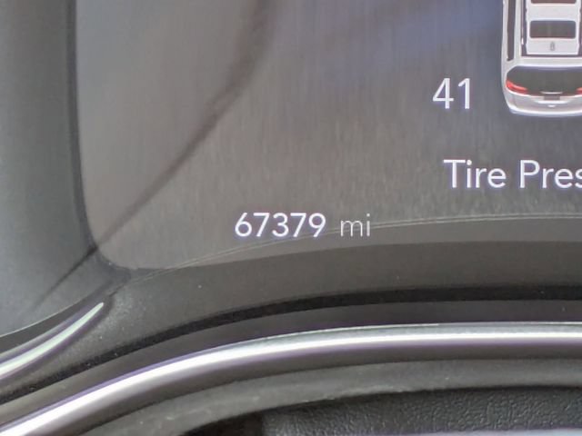 Used 2023 Chrysler Pacifica Touring-L FWD image 32