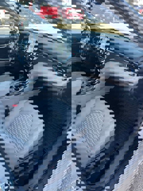 Used 2023 Toyota Camry SE image 15