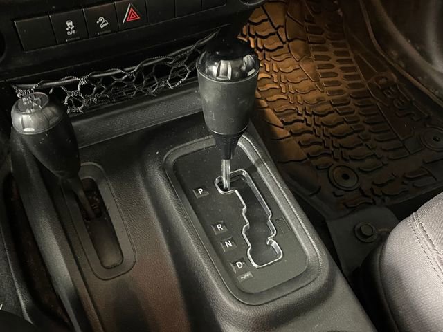 Used 2014 Jeep Wrangler Unlimited Sport w/ Mopar Black Appearance Group image 11