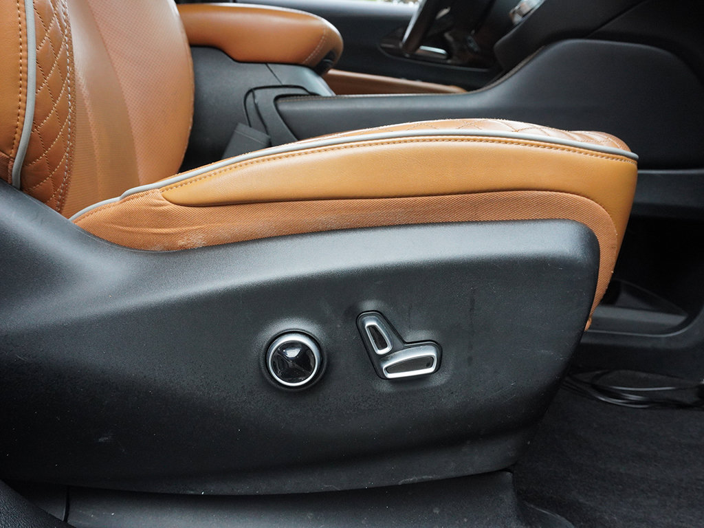 Used 2022 Chrysler Pacifica Pinnacle AWD/4WD image 33