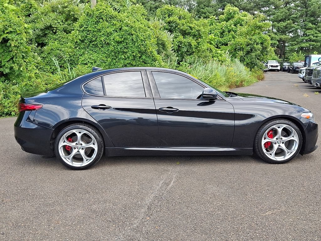 Used 2021 Alfa Romeo Giulia Ti Sport RWD image 7