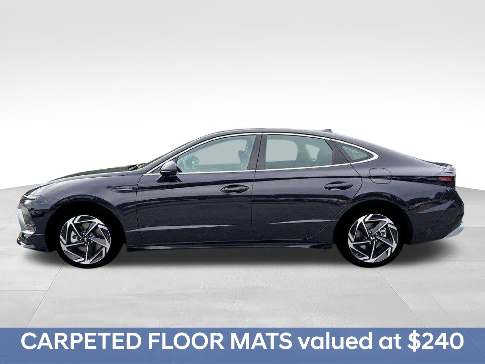 New 2026 Hyundai Sonata SEL FWD image 3