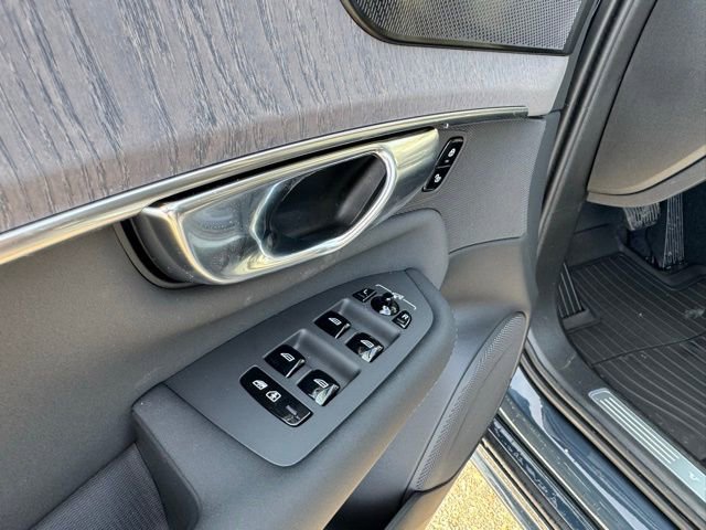 New 2026 Volvo XC90 B6 Ultra w/ Protection Package Premier image 9