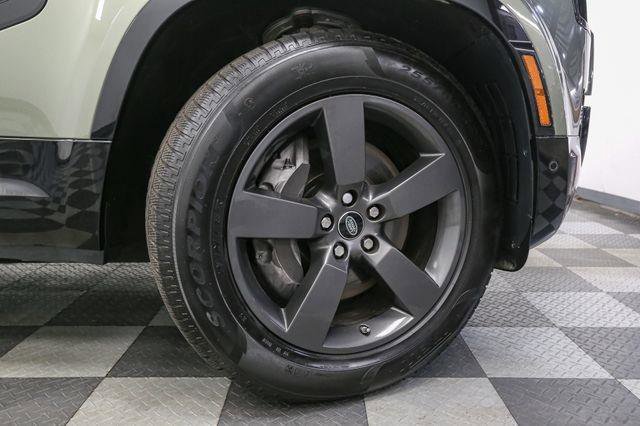 Used 2023 Land Rover Defender 110 X-Dynamic SE image 17