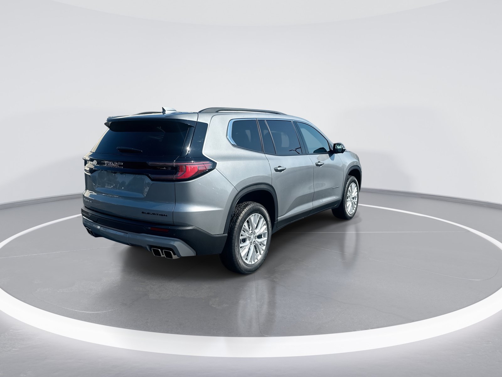 Used 2024 GMC Acadia Elevation FWD image 9