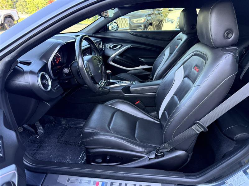 Used 2019 Chevrolet Camaro SS RWD image 17