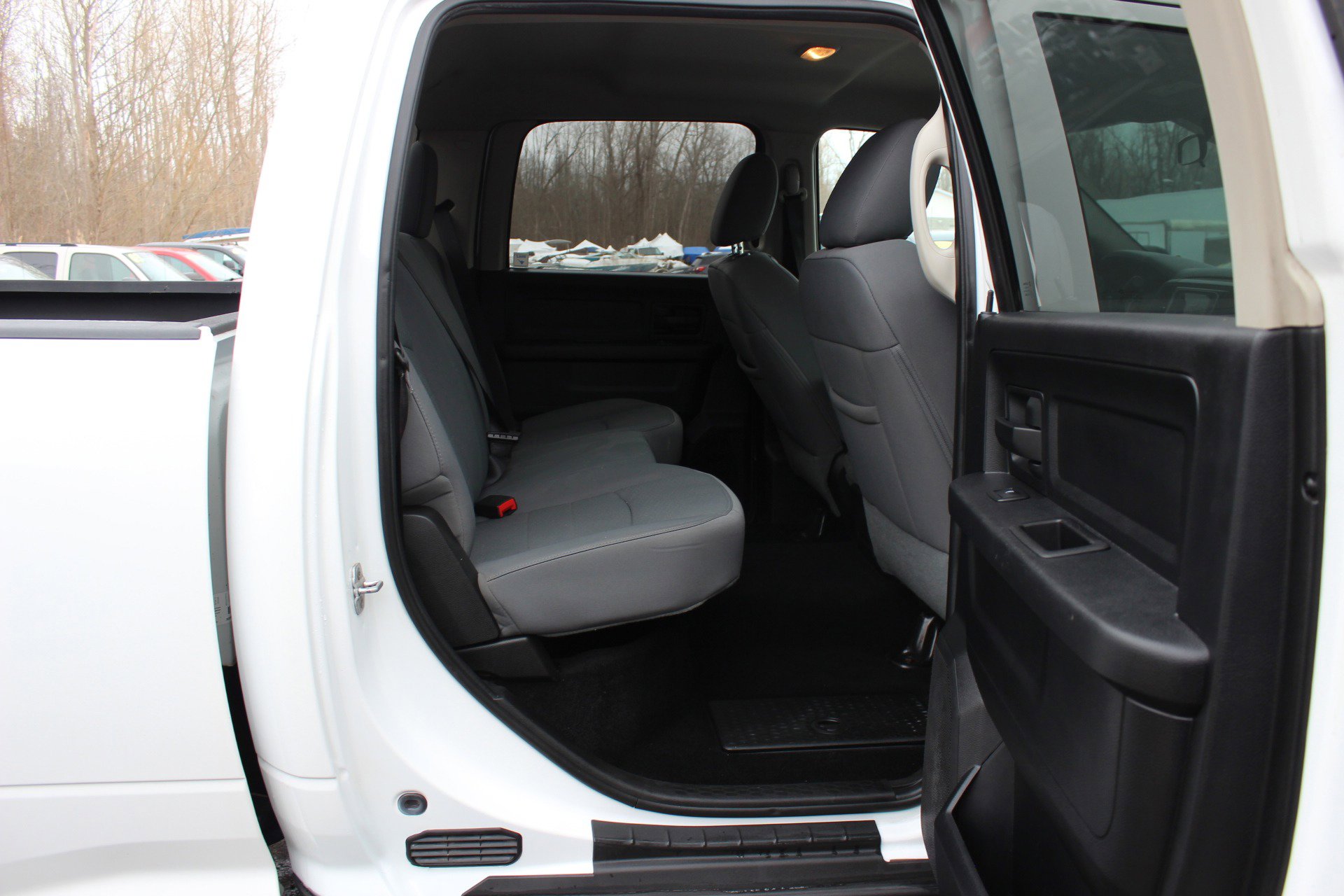 Used 2013 RAM 2500 Tradesman w/ Chrome Appearance Group AWD/4WD image 38