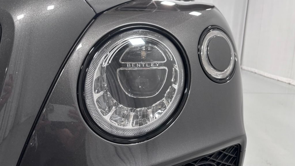 Used 2020 Bentley Bentayga AWD/4WD image 4