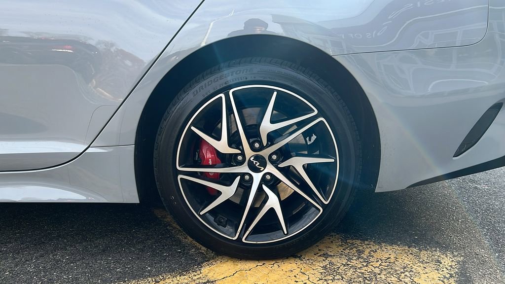 Used 2023 Kia Stinger GT-Line w/ Sun & Sound Package image 10