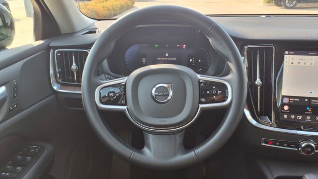 Certified 2025 Volvo V60 B5 Cross Country Plus image 21