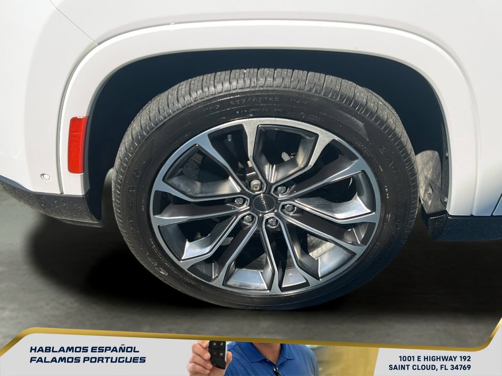 Used 2022 Jeep Grand Wagoneer Series III w/ HD Trailer Tow Package image 10