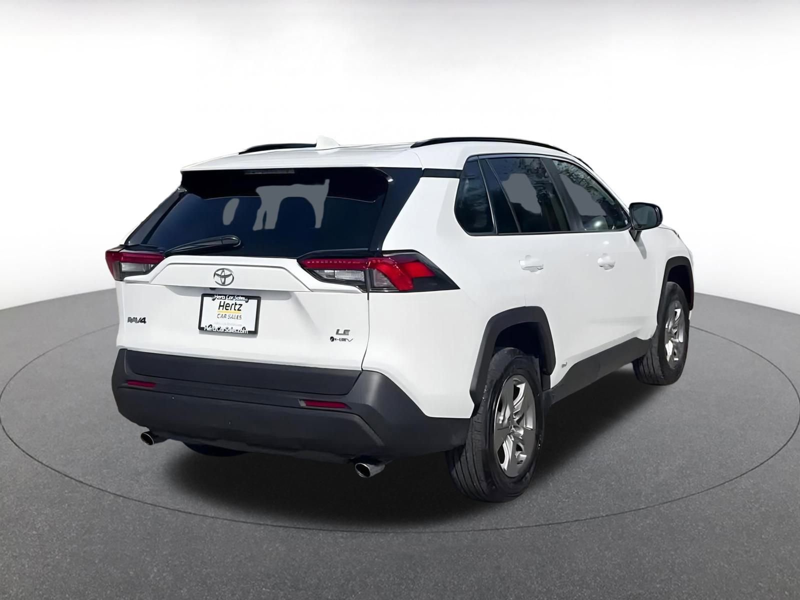 Used 2025 Toyota RAV4 LE image 12