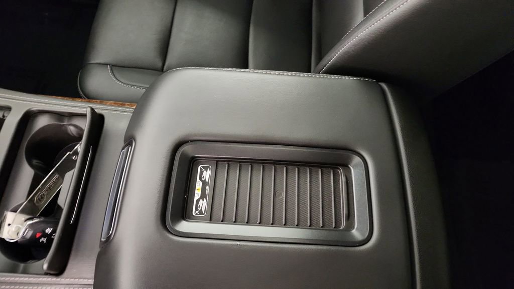 Used 2020 Chevrolet Tahoe Premier AWD/4WD image 20