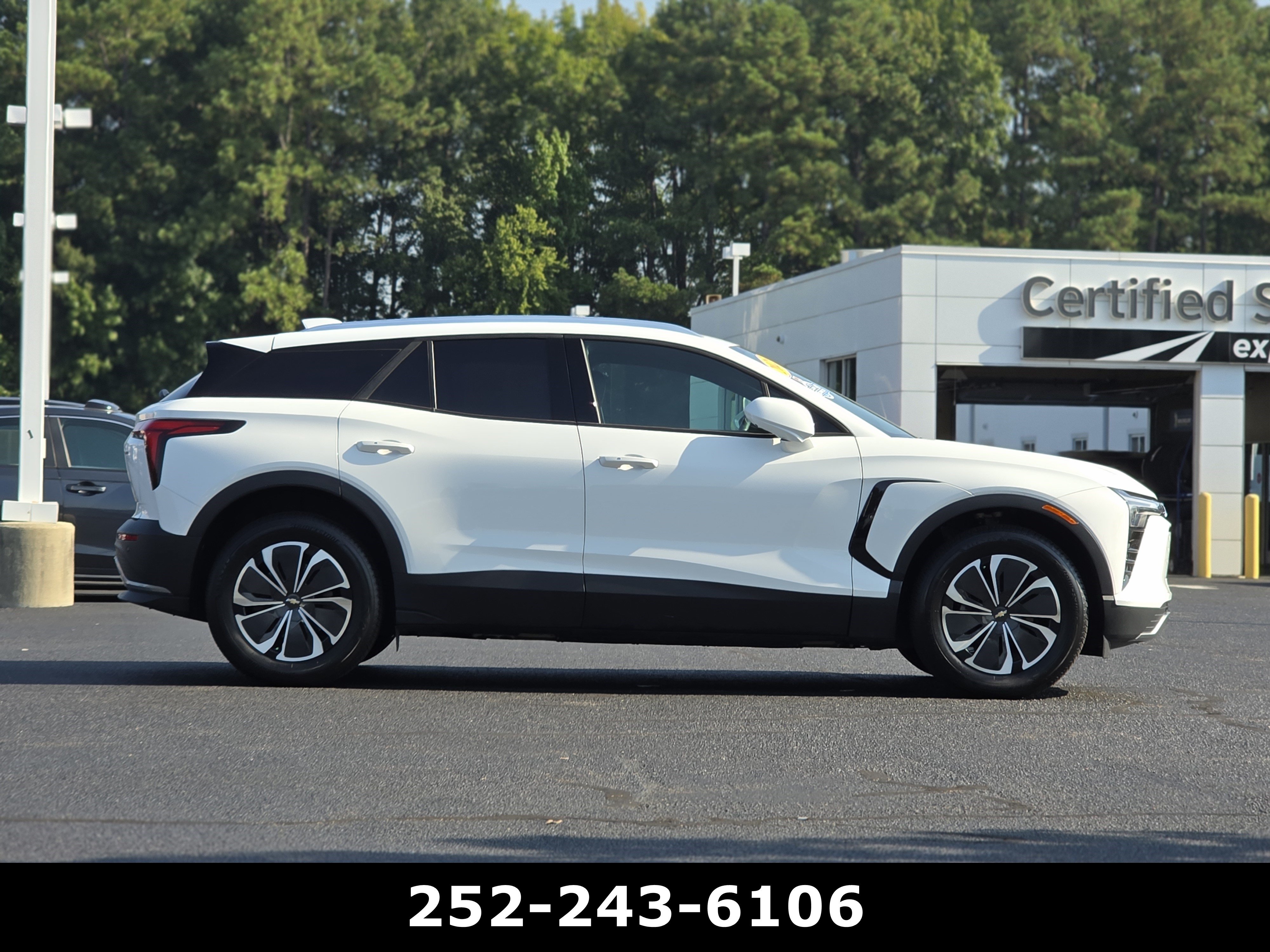 Used 2025 Chevrolet Blazer EV LT AWD/4WD image 8