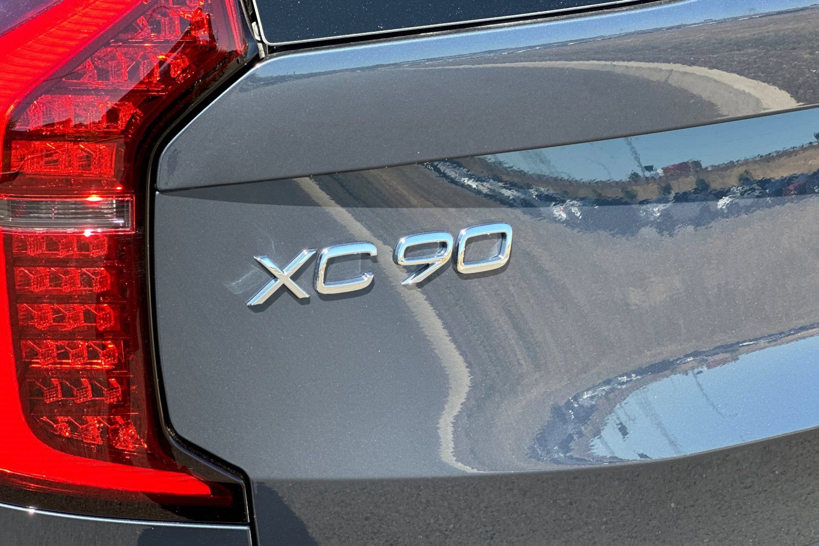 New 2026 Volvo XC90 T8 Plus w/ Protection Package AWD/4WD image 25