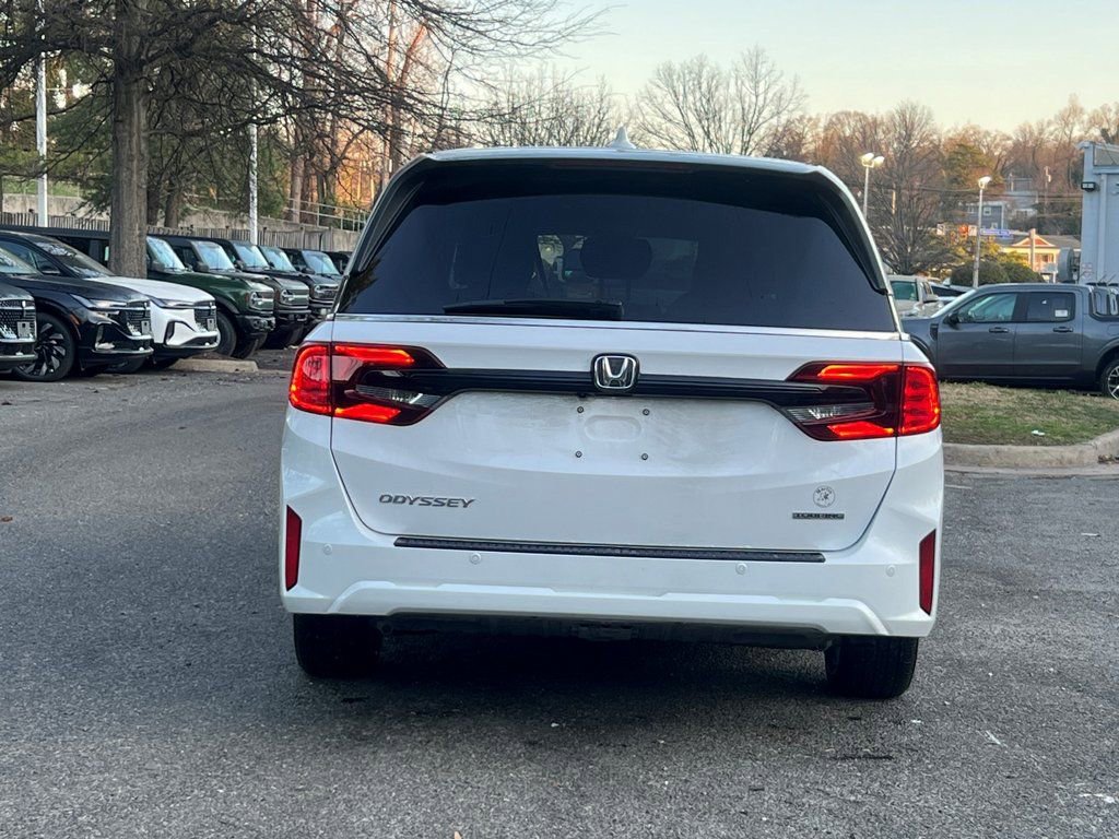 Used 2026 Honda Odyssey Touring image 5