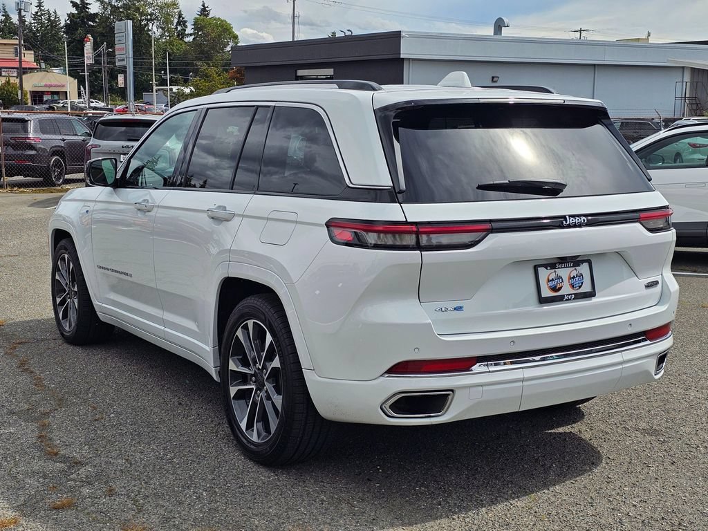 Used 2022 Jeep Grand Cherokee Overland AWD/4WD image 6
