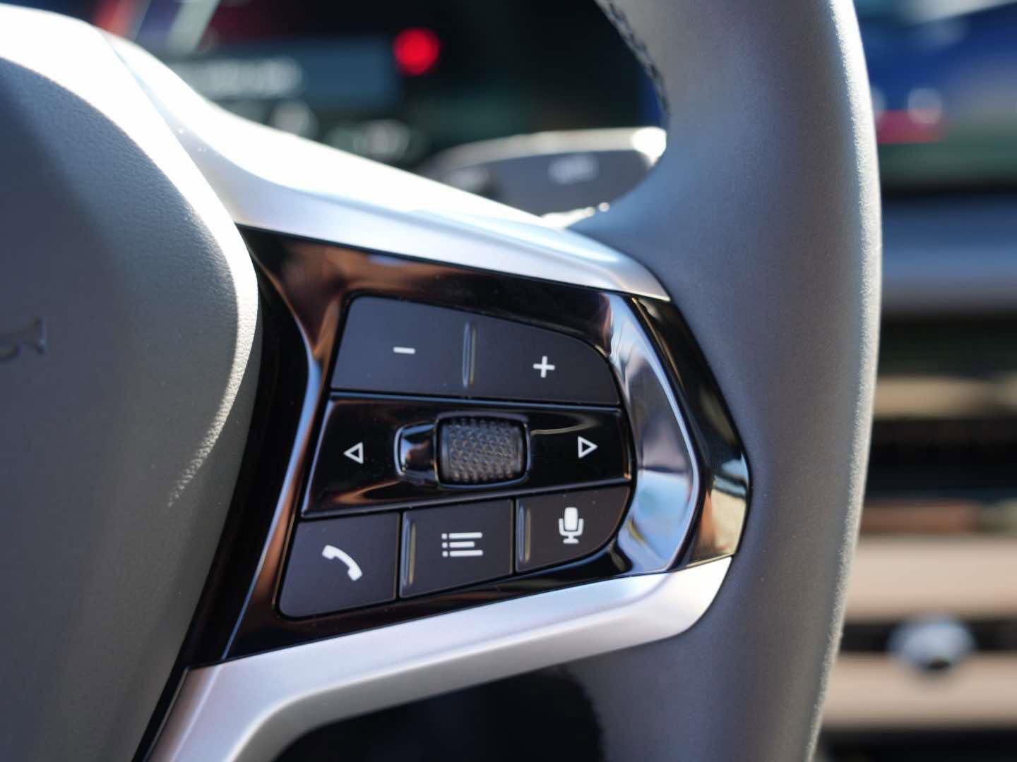 Used 2025 BMW i4 eDrive40 w/ Premium Package image 15