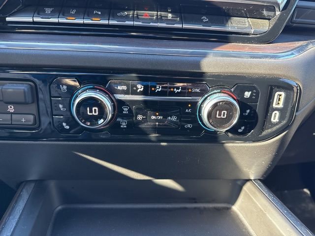 Used 2025 GMC Sierra 3500 SLT w/ SLT Premium Package image 30