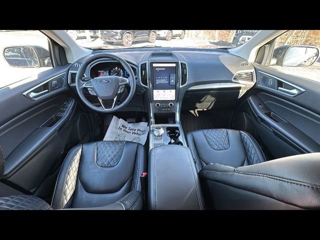 Certified 2024 Ford Edge Titanium AWD/4WD image 12