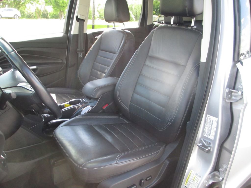 Used 2016 Ford Escape Titanium FWD image 19