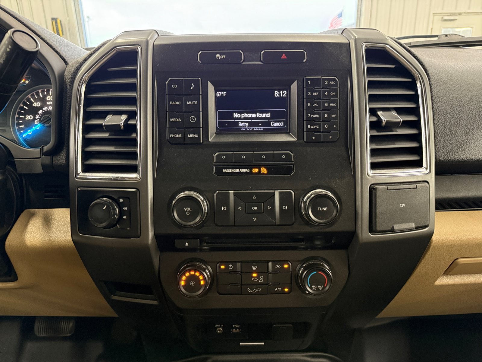 Used 2015 Ford F150 XLT AWD/4WD image 20