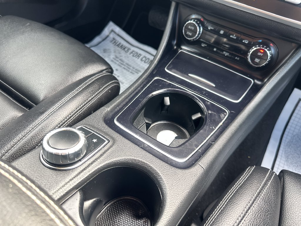 Used 2019 Mercedes-Benz CLA 250 4MATIC image 35