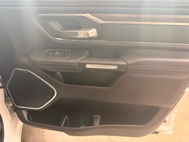 Used 2019 RAM 1500 Laramie AWD/4WD image 26
