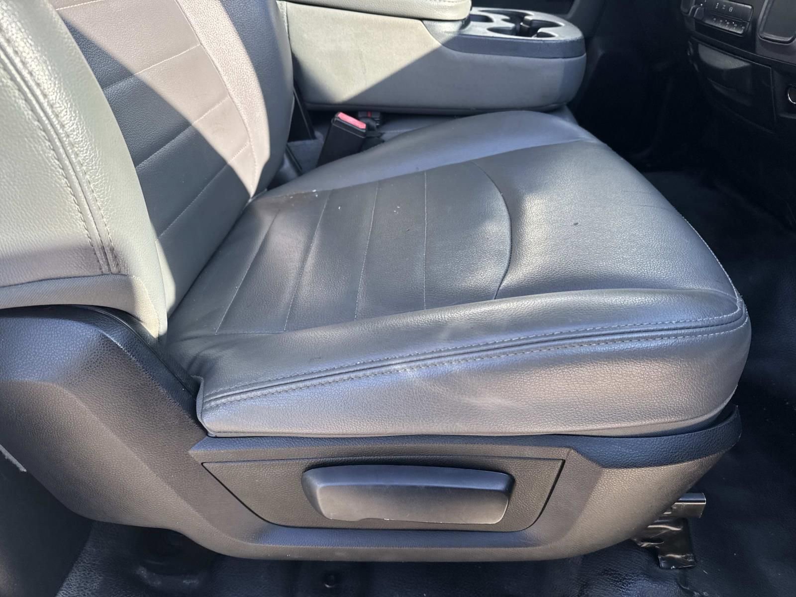 Used 2015 RAM 5500 Tradesman w/ Power & Remote Entry Group image 13