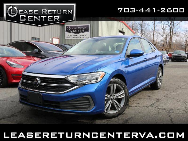 Used 2024 Volkswagen Jetta SE FWD image 1