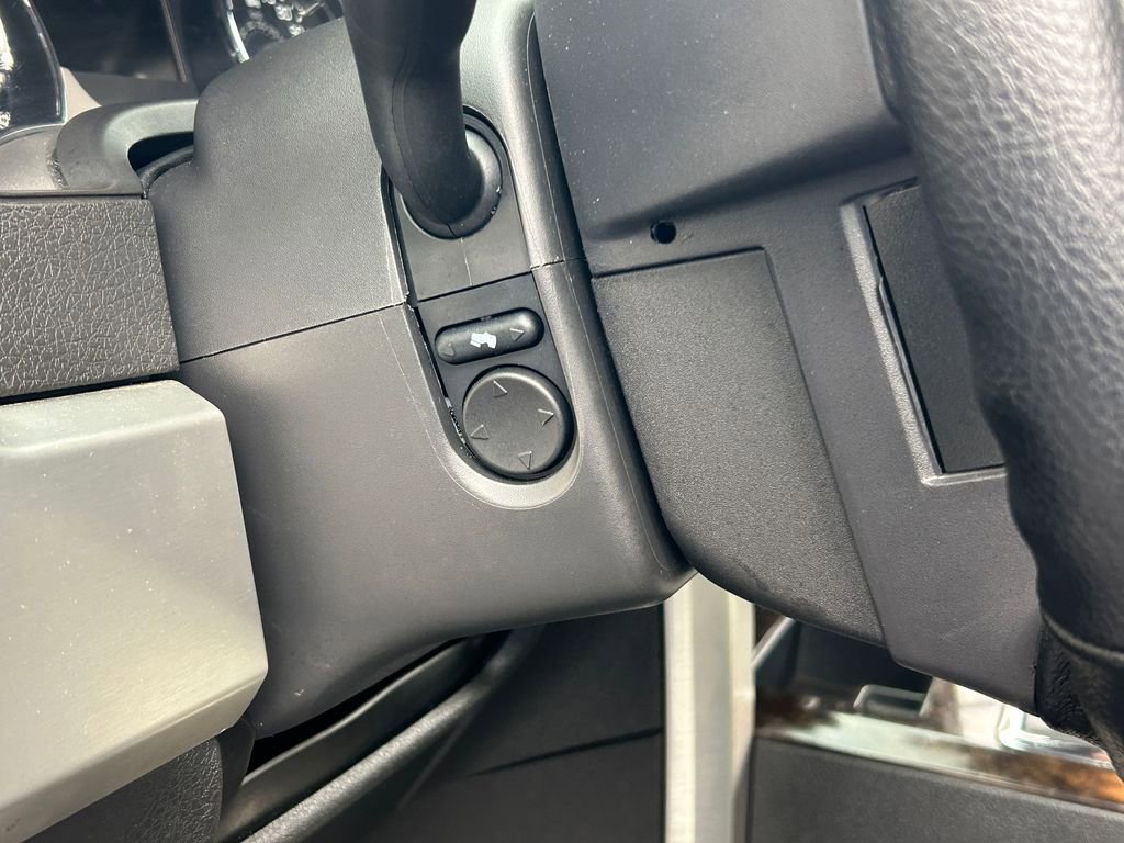 Used 2014 Ford F150 Platinum AWD/4WD image 11