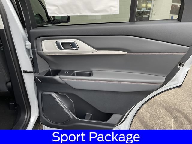 New 2026 Ford Explorer Active w/ Active Comfort Package RWD image 31