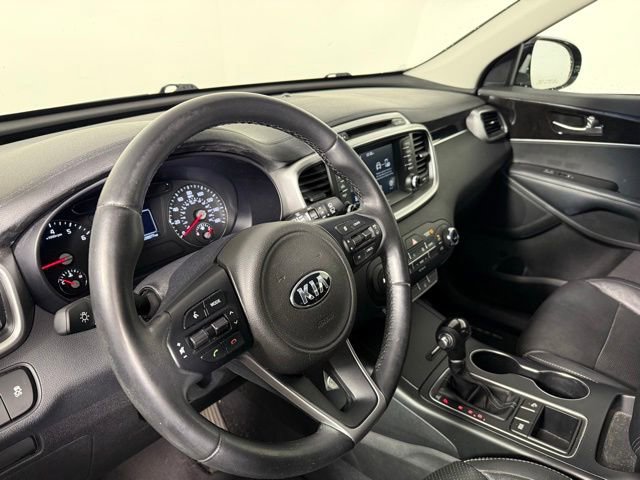 Used 2018 Kia Sorento FWD image 49