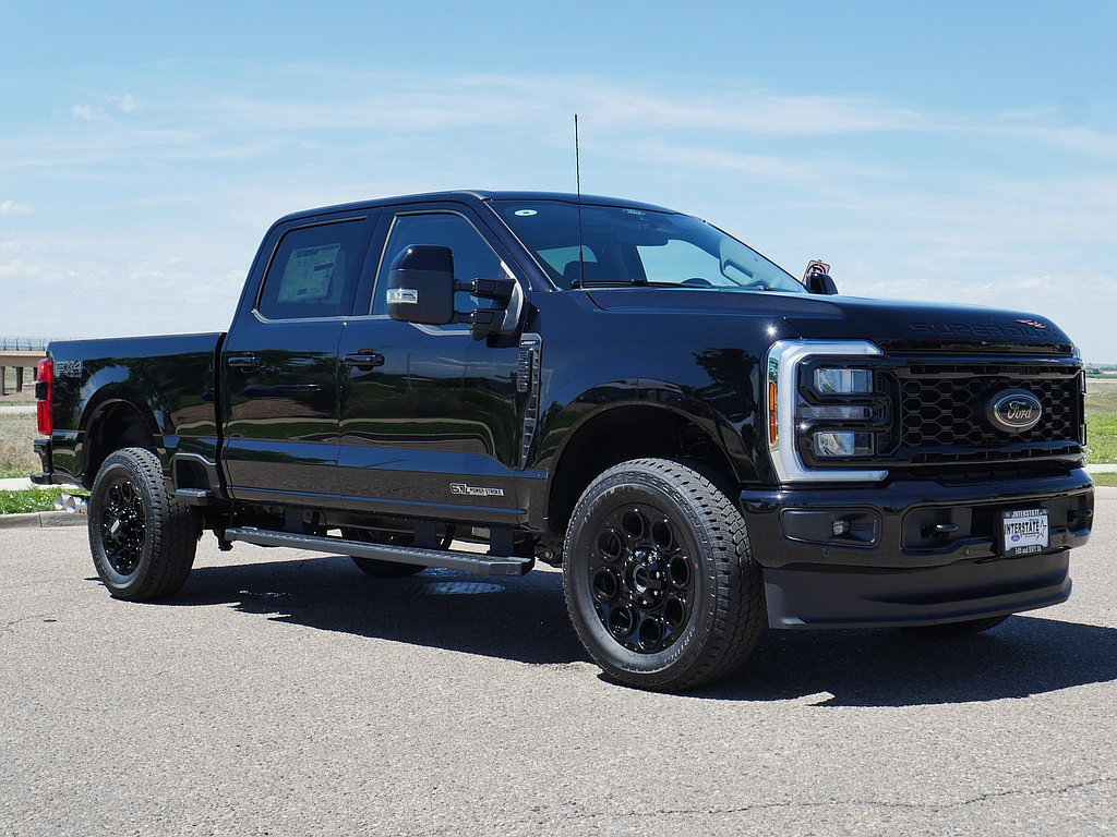 New 2026 Ford F350 Lariat w/ Black Appearance Package AWD/4WD image 7