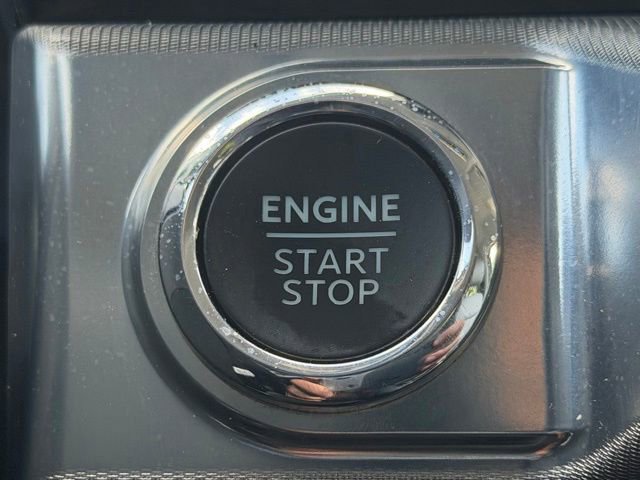 Used 2025 Ford F150 Lariat w/ Equipment Group 501A Mid AWD/4WD image 20