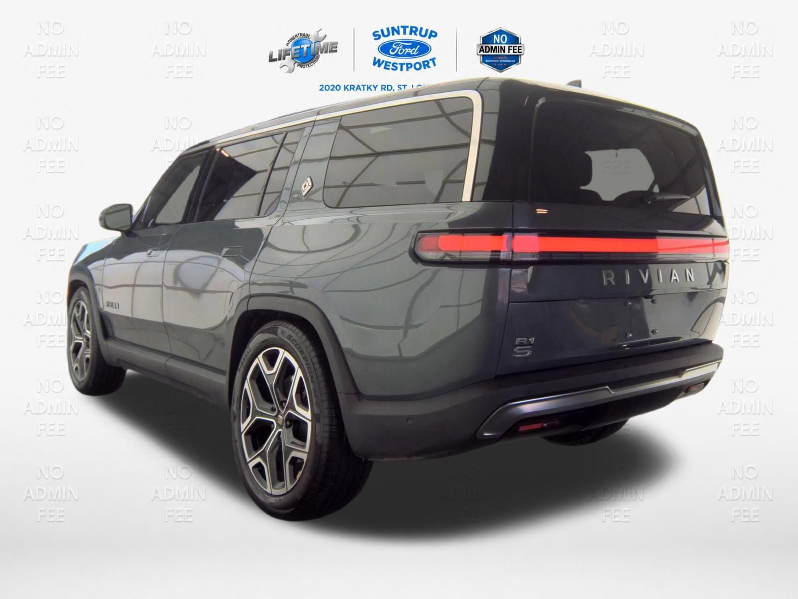 Used 2025 Rivian R1S Adventure Dual AWD/4WD image 4