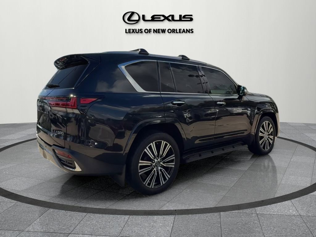Used 2022 Lexus LX 600 4WD w/ Luxury Package image 7