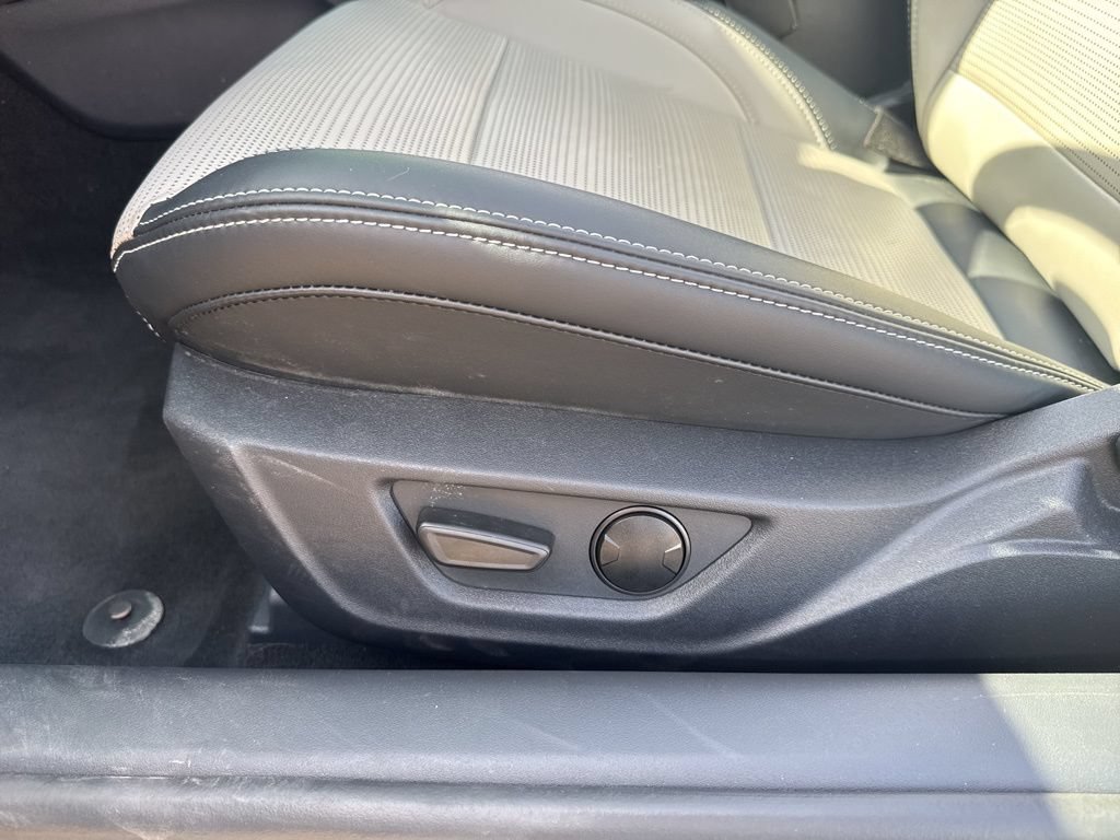 Used 2025 Ford Mustang GT Premium RWD image 27