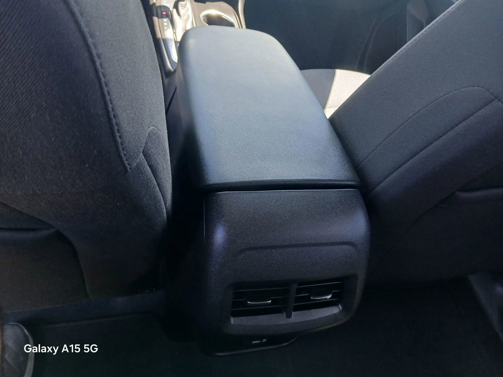 Used 2021 Chevrolet Equinox LT image 28