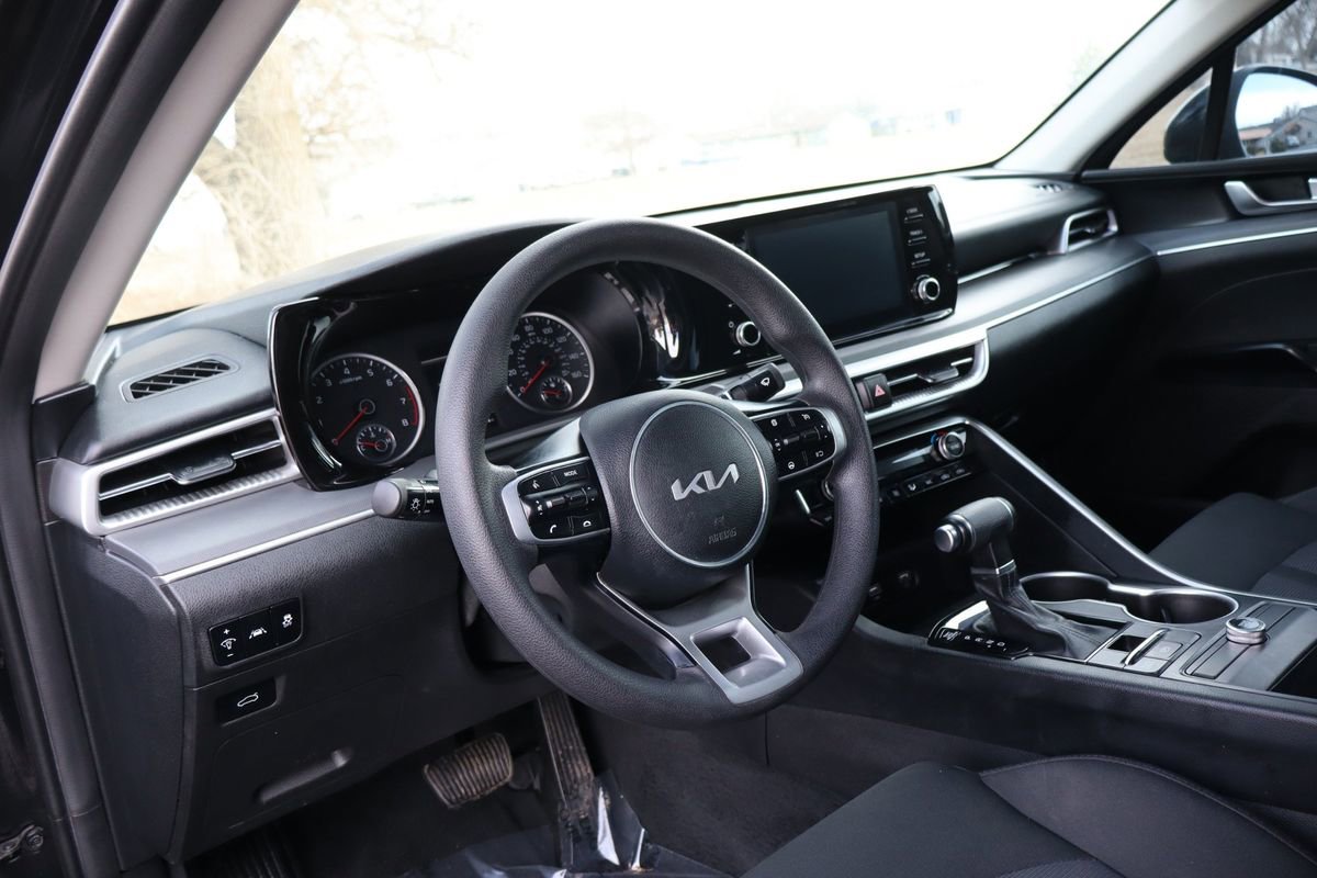 Used 2023 Kia K5 LXS image 15