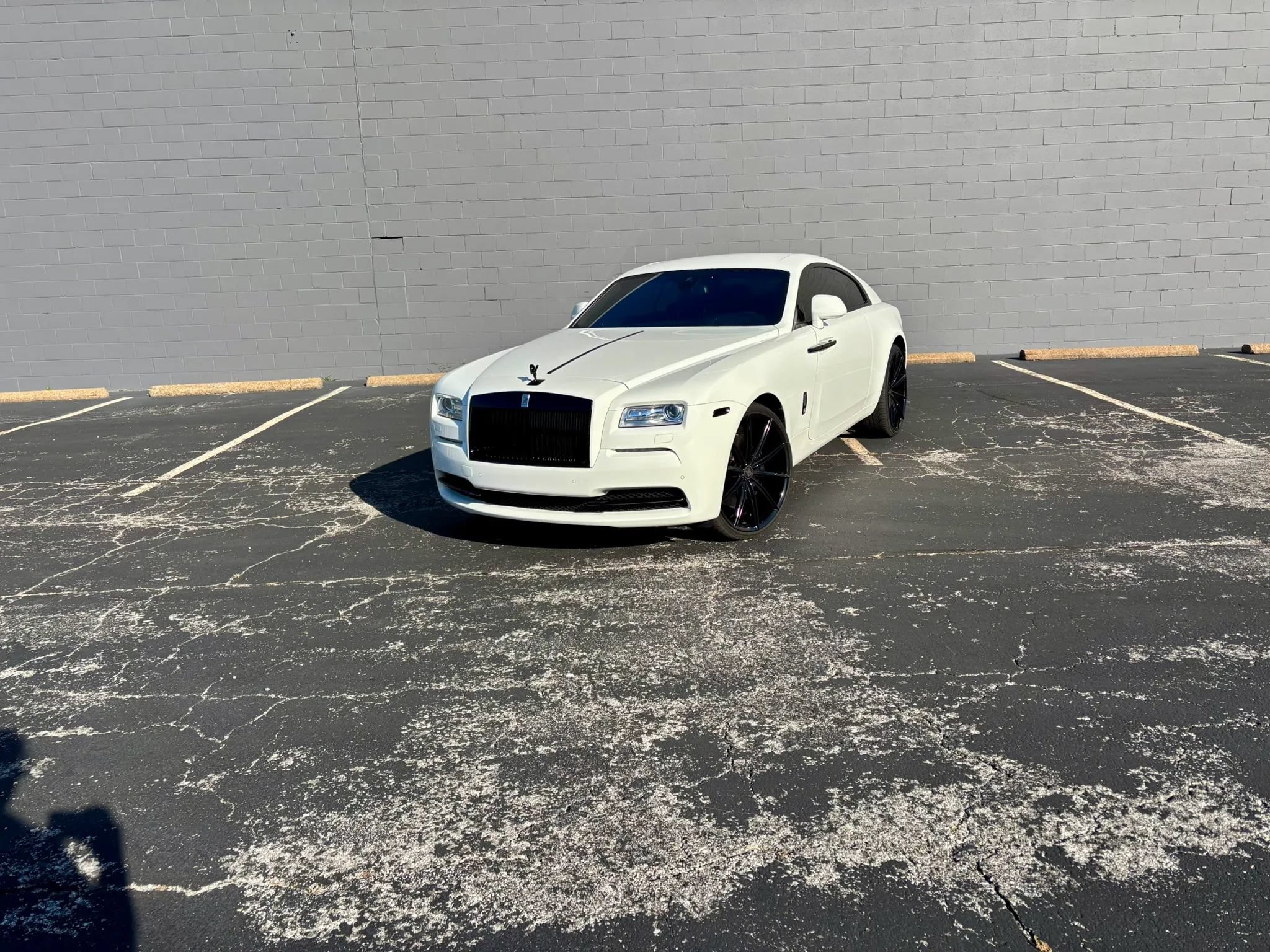 Used 2016 Rolls-Royce Wraith RWD image 26