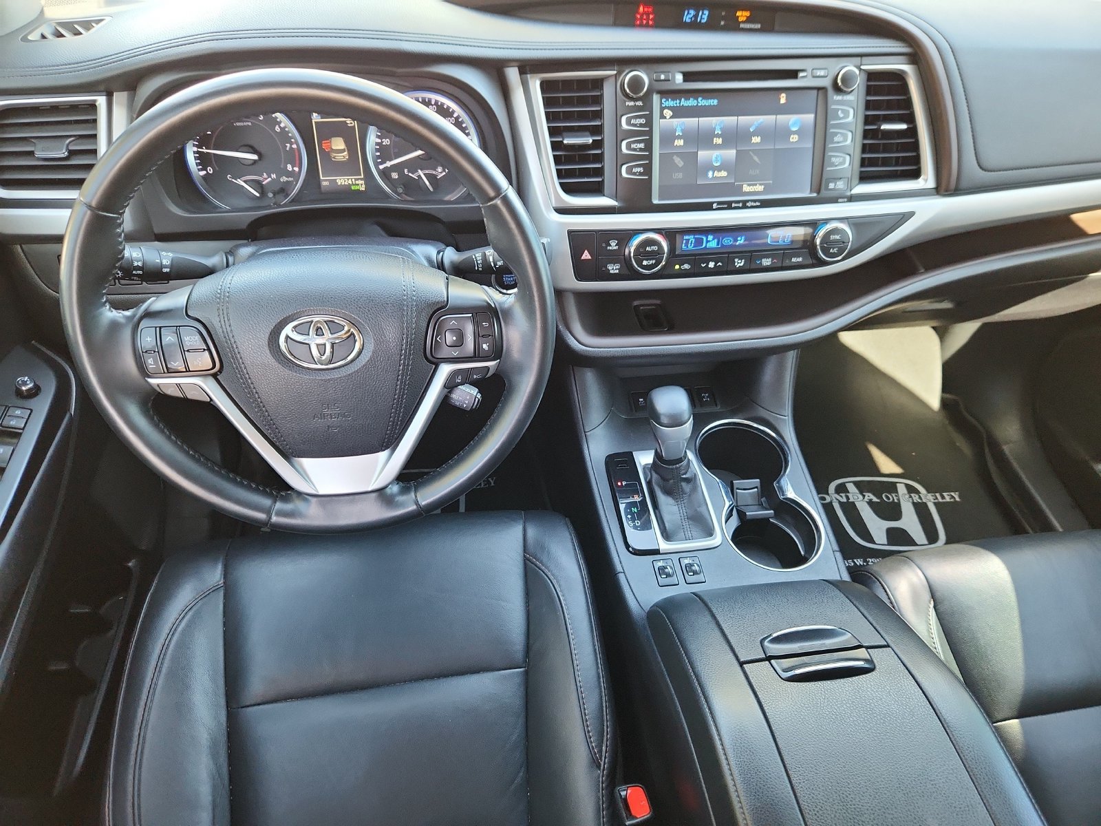 Used 2018 Toyota Highlander XLE AWD/4WD image 12