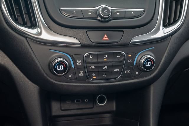 Used 2020 Chevrolet Equinox LT w/ Driver Convenience Package FWD image 17