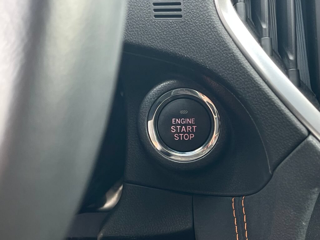 Used 2019 Subaru Crosstrek 2.0i Limited w/ Moonroof Package w/Navigation AWD/4WD image 17