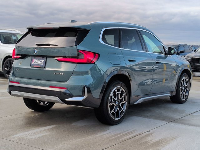 Used 2025 BMW X1 xDrive28i w/ Technology Package image 5